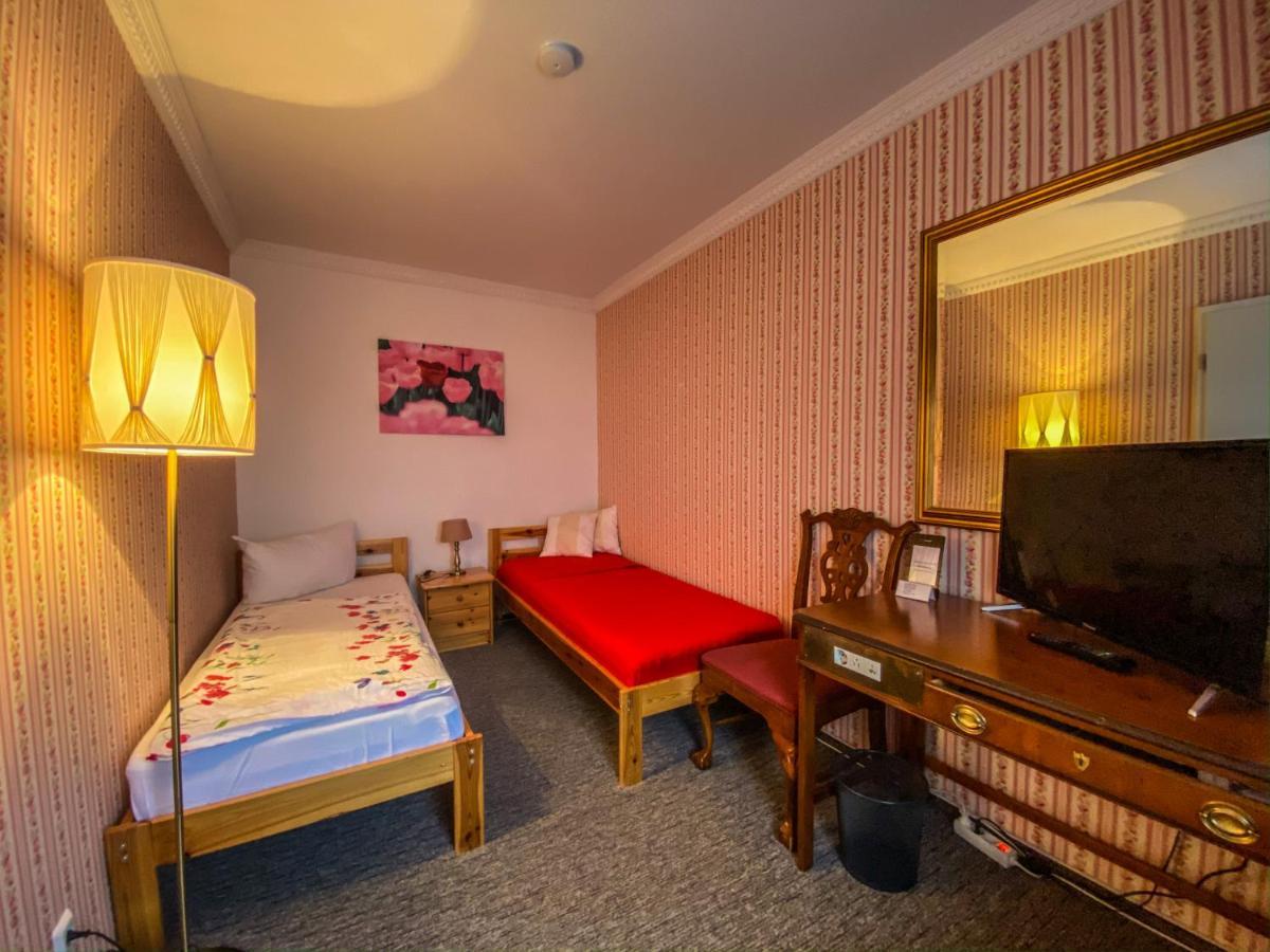 Pension Zum Blumchen Schwerin  Dış mekan fotoğraf